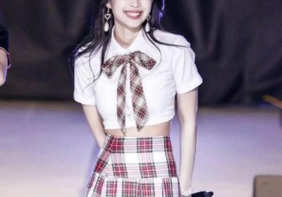 Jennie摔倒脸部受伤 解释是因为进行运动时不小心摔倒的