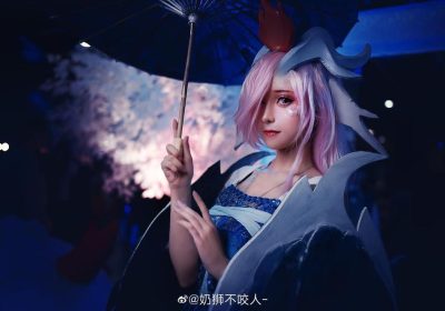 奶狮不咬人最新摄影作品图集，气氛深邃