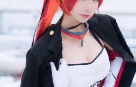 《碧蓝航线》火奴鲁鲁真人图(CN:爱老师_PhD)