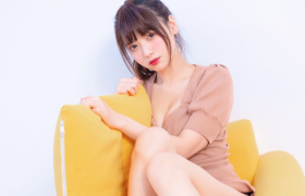 Kyokyo沉迷汉堡王cosplay新图来袭,萌妹风格十分出彩