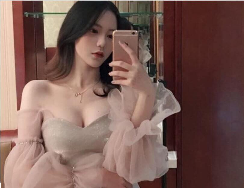 快点亲亲我吖和魔法秋秋是同一个人，你知道吗-1