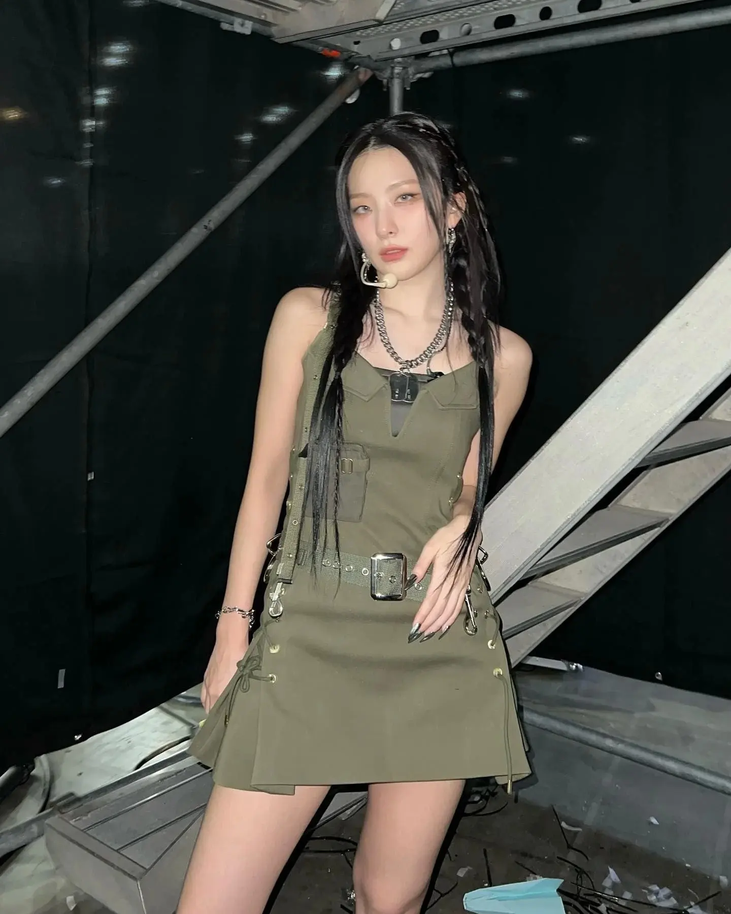 姜涩琪是哪个女团成员，姜涩琪ins照片更新又酷又飒-1