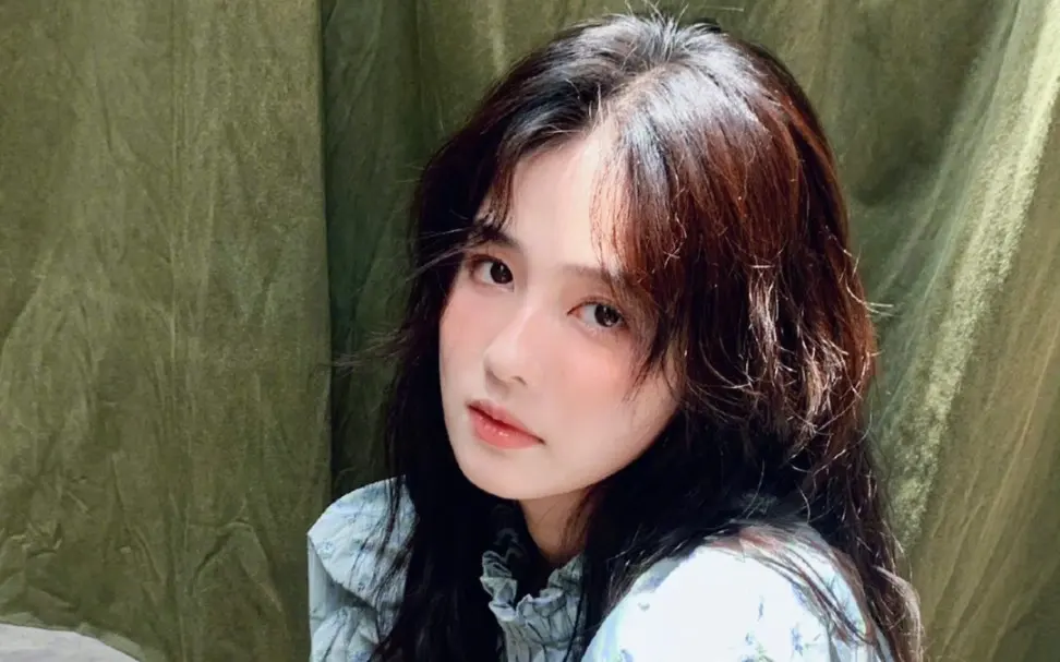 白鹿为什么叫菠萝妹，菠萝妹是什么梗意思称号由来-1