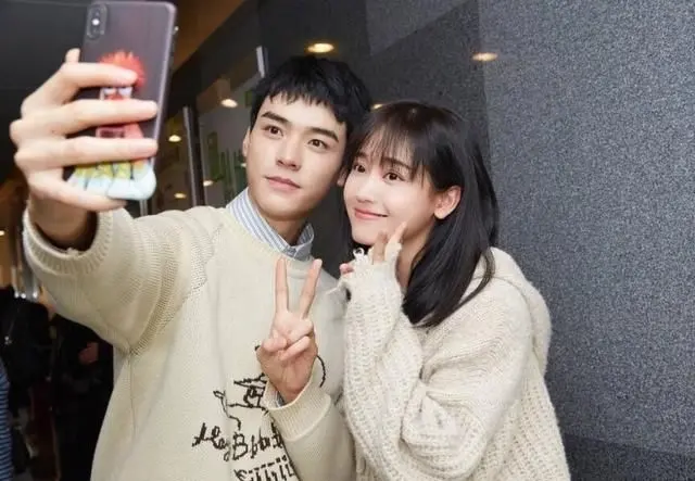 龚俊的女朋友是谁？盘点龚俊三任绯闻女友徐沐婵、郑湫泓、刘人语-6