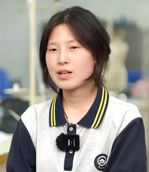 17岁中专女生姜萍：数学领域的闪耀之星，被各大名校关注-3