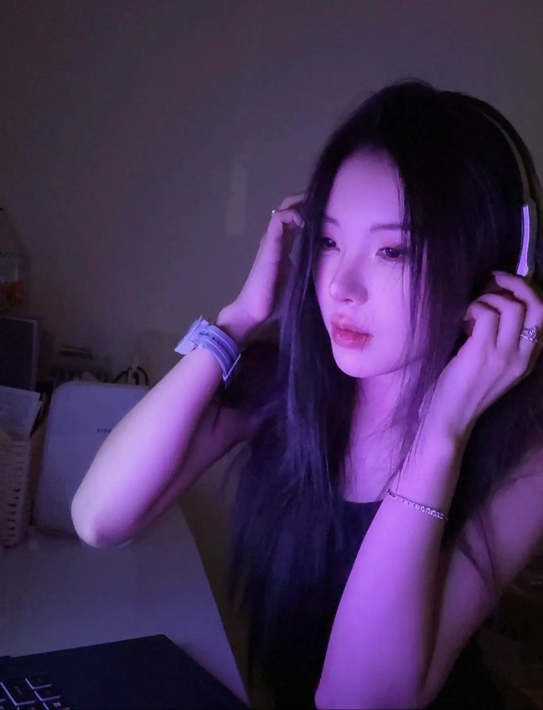 虎牙女主播酷萱照片高清，年轻漂亮身材好 主页视频一语成谶-4